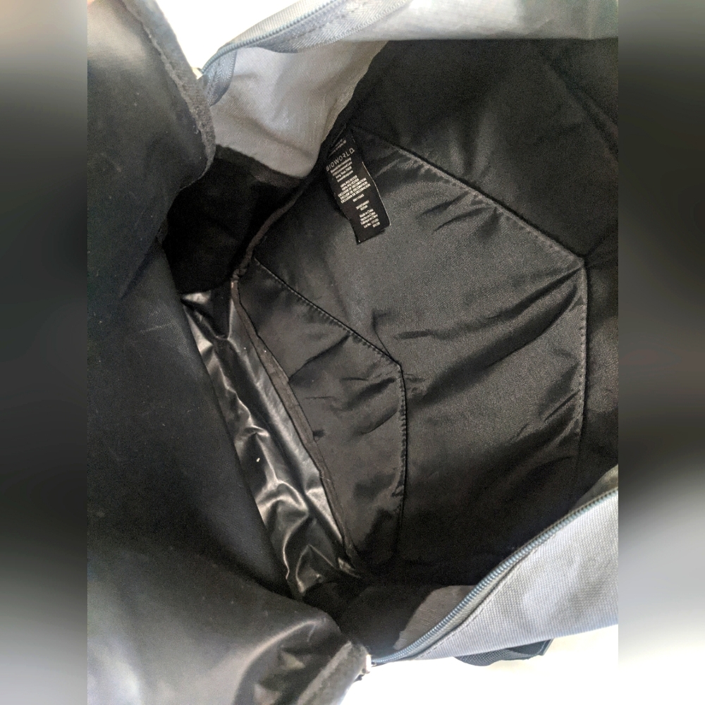 Minecraft Kids 16 inch Creepers Backpack - Picture 11 of 11